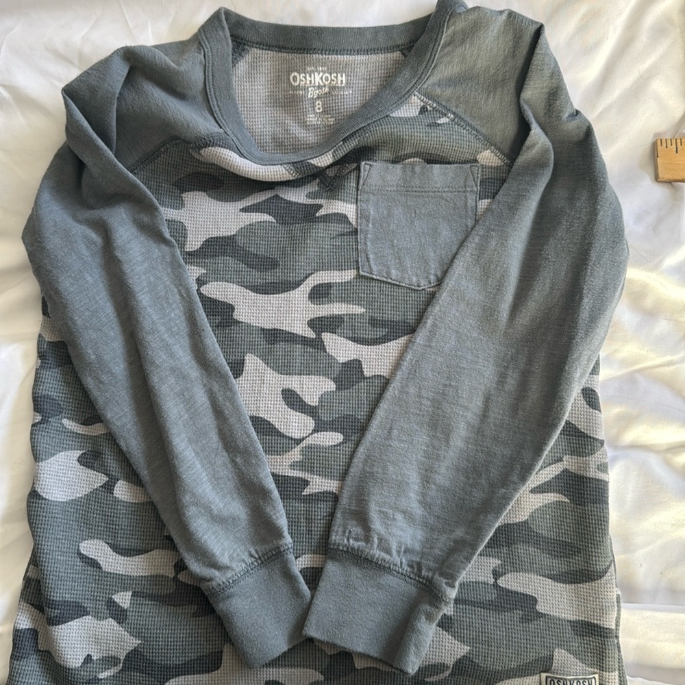 Boys size 8 Oshkosh long sleeve camo shirt